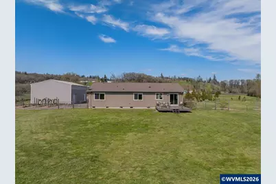 978 Meadows Ln, Jefferson, OR 97352 - Photo 32
