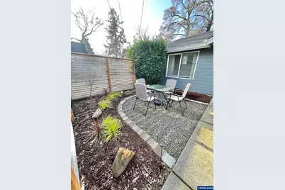 135 Wander Wy SE, Salem, OR 97301 - Photo 2