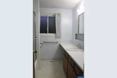 911 Cummings Ln N, Keizer, OR 97303 - Photo 24