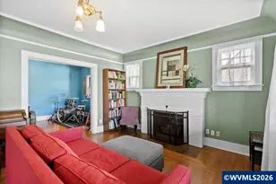 1098 E St NE, Salem, OR 97301 - Photo 8