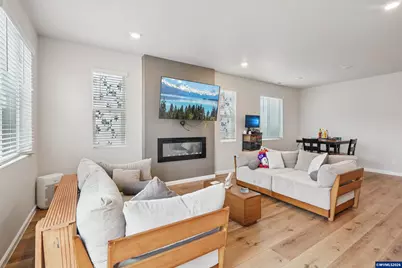 438 Greencrest St NE, Salem, OR 97301 - Photo 8