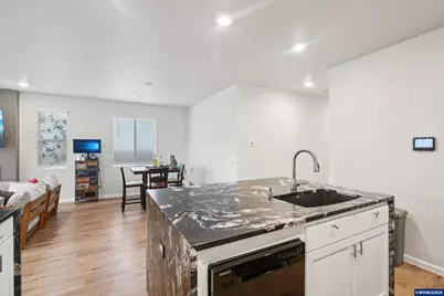 438 Greencrest St NE, Salem, OR 97301 - Photo 14