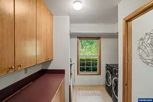 6582 Liberty Rd S, Salem, OR 97306 - Photo 36