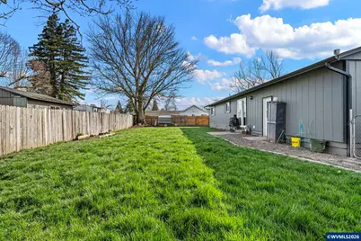 86 E 2nd St, Halsey, OR 97348 - Photo 28