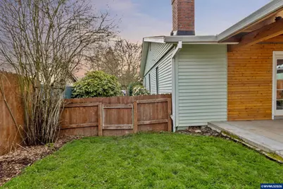 2387 Wintergreen Av NW, Salem, OR 97304 - Photo 36