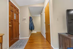 2387 Wintergreen Ave NW, Salem, OR 97304 - Photo 6