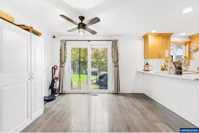 4855 Falcon Ct NE, Salem, OR 97305 - Photo 8