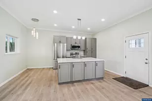 758 Browning Ave S, Salem, OR 97302 - Photo 28