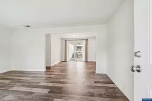 758 Browning Ave S, Salem, OR 97302 - Photo 4