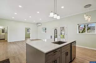 758 Browning Ave S, Salem, OR 97302 - Photo 30