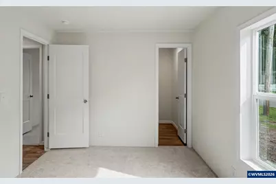 217 SE Juniper St, Mill City, OR 97360 - Photo 8