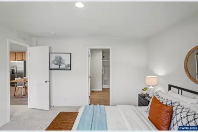 217 SE Juniper St, Mill City, OR 97360 - Photo 10