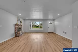 982 Queen Ct NE, Salem, OR 97301 - Photo 8