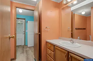 2120 Robins Ln SE, Salem, OR 97306 - Photo 22