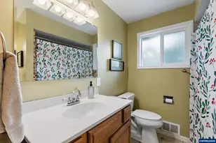 1996 Roberta Ave S, Salem, OR 97302 - Photo 22