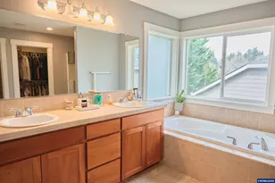 5595 Wigeon St SE, Salem, OR 97306 - Photo 22