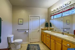 48482 Meadow Way, Oakridge, OR 97463 - Photo 14