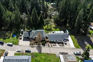 48482 Meadow Way, Oakridge, OR 97463 - Photo 16