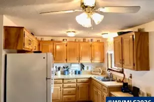 125 N Patton Rd, Detroit, OR 97342 - Photo 16