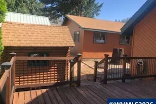 125 N Patton Rd, Detroit, OR 97342 - Photo 12
