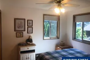 125 N Patton Rd, Detroit, OR 97342 - Photo 24