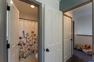 2371 Laura Vista Dr NW, Albany, OR 97321 - Photo 16