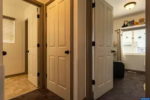 2371 Laura Vista Dr NW, Albany, OR 97321 - Photo 12