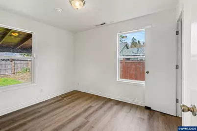 407 Jersey St, Silverton, OR 97381 - Photo 24