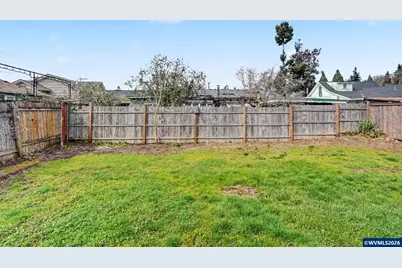 407 Jersey St, Silverton, OR 97381 - Photo 36