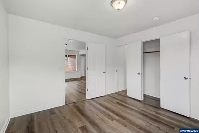 407 Jersey St, Silverton, OR 97381 - Photo 16