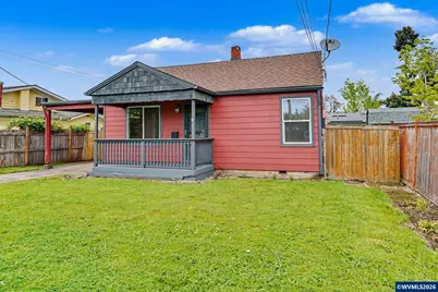 407 Jersey St, Silverton, OR 97381 - Photo 2