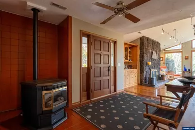 33941 Marys River Estates Rd, Philomath, OR 97370 - Photo 6