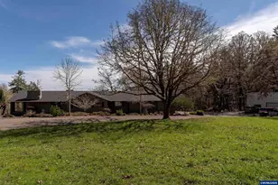 33941 Marys River Estates Rd, Philomath, OR 97370 - Photo 2