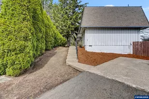 174 Stoneway Dr NW, Salem, OR 97304 - Photo 2