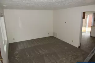 174 Stoneway Dr NW, Salem, OR 97304 - Photo 8