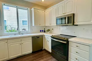 6260 SW Arbor Grove Dr, Corvallis, OR 97333 - Photo 2