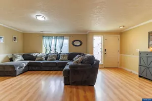 3047 Leah St NE, Salem, OR 97305 - Photo 8