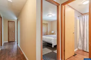 34505 Riverside Dr, Albany, OR 97321 - Photo 18