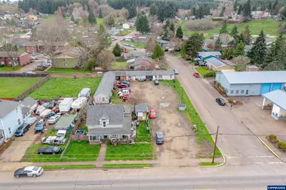 390 NE Main St, Willamina, OR 97396 - Photo 1