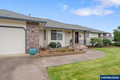 610 SW 7th St, Sublimity, OR 97385 - Photo 4