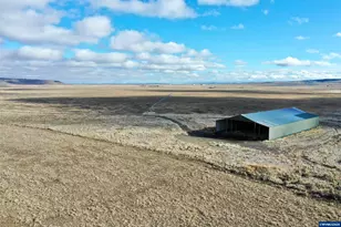 29327 Weaver Springs Rd, Burns, OR 97720 - Photo 36