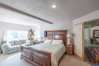 1054 N River Rd, Sweet Home, OR 97386 - Photo 10