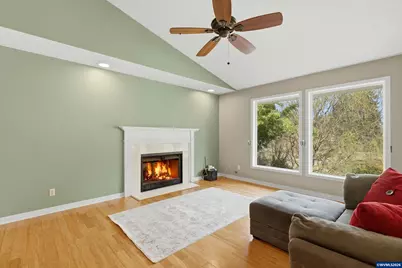 2055 SE Oak Crest Dr Dr, Hillsboro, OR 97123 - Photo 4