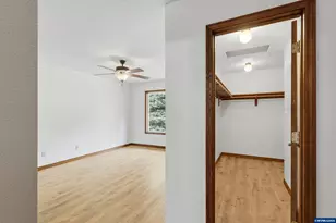 2055 SE Oak Crest Dr Dr, Hillsboro, OR 97123 - Photo 14