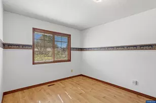 2055 SE Oak Crest Dr, Hillsboro, OR 97123 - Photo 18