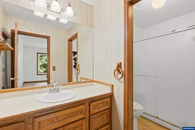 2055 SE Oak Crest Dr Dr, Hillsboro, OR 97123 - Photo 16