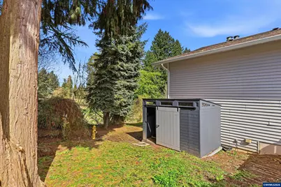 2055 SE Oak Crest Dr Dr, Hillsboro, OR 97123 - Photo 36