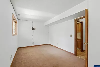 2055 SE Oak Crest Dr, Hillsboro, OR 97123 - Photo 24