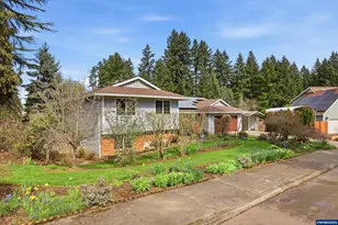 2055 SE Oak Crest Dr, Hillsboro, OR 97123 - Photo 42