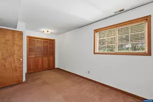 2055 SE Oak Crest Dr Dr, Hillsboro, OR 97123 - Photo 24